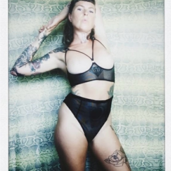 Velvet Rebel Lingerie Submit Bottoms - Picture 3 of 11